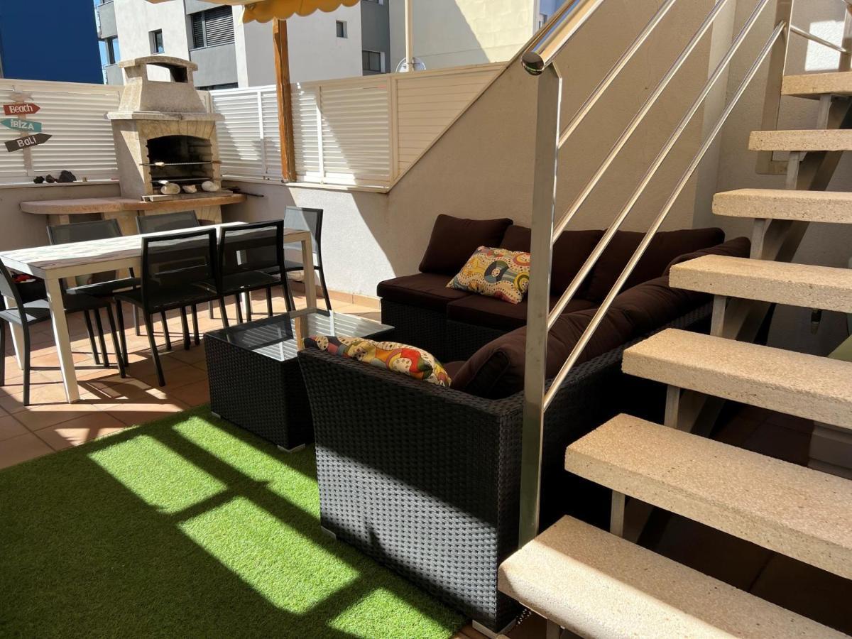 Cozy Beach House With Pool & Bbq Кубельес Экстерьер фото