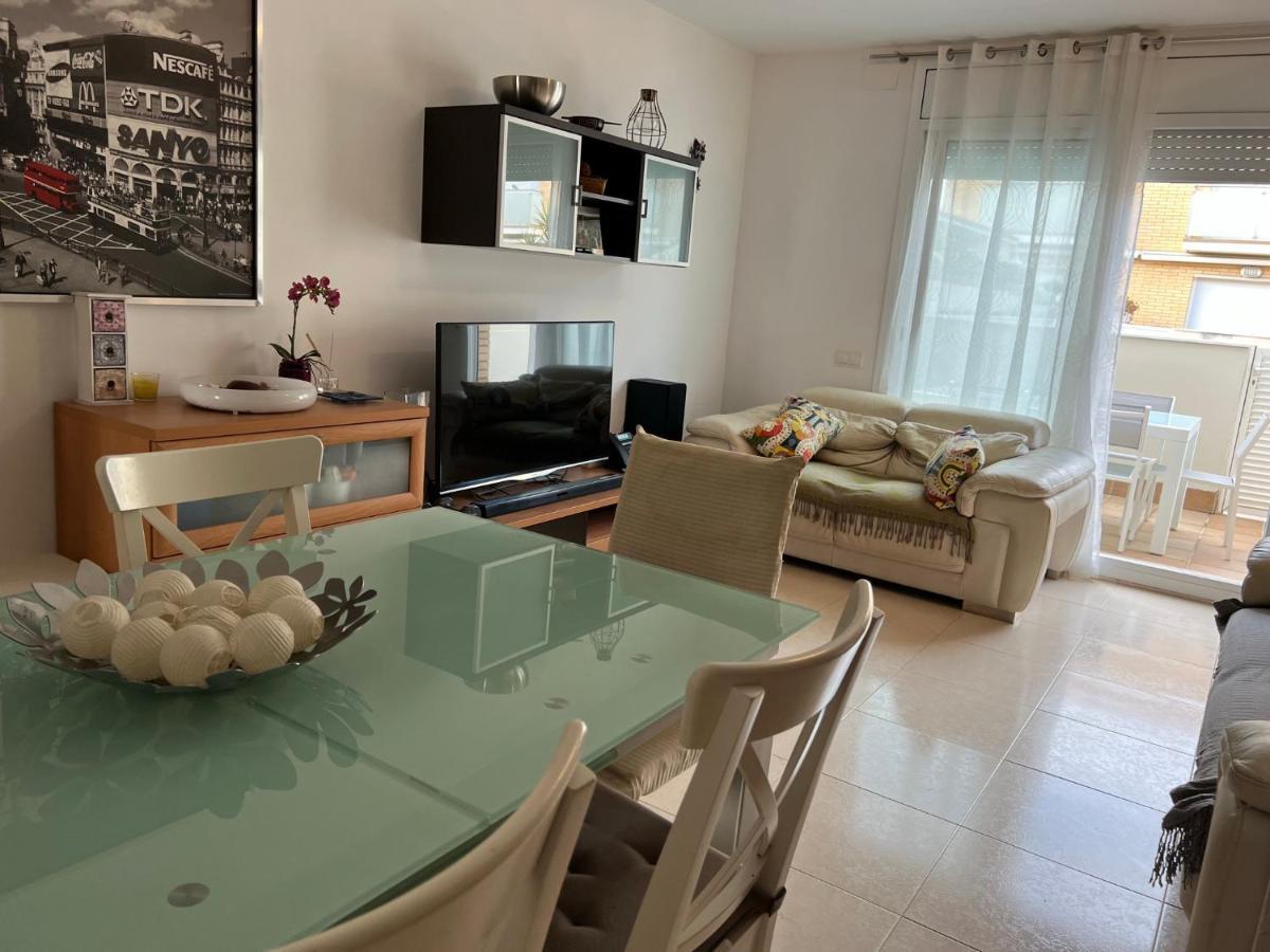 Cozy Beach House With Pool & Bbq Кубельес Экстерьер фото